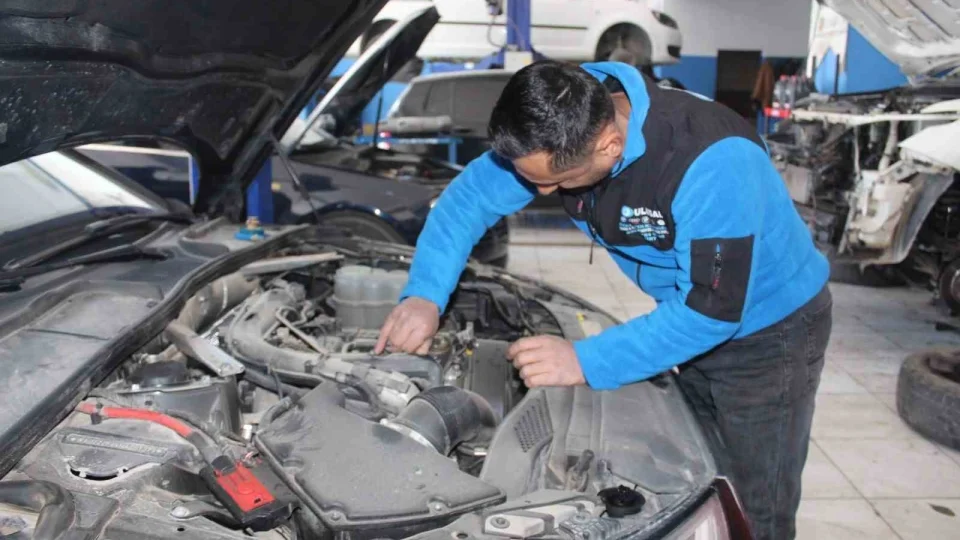 Ara� yang�nlar�nda 'yak�t ve ya� ka�a��' detay�