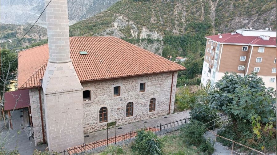 Artvin'de tarihi çeşmenin kayıp kitabesi bulundu