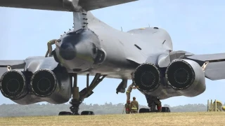 Axios: ABD, �ran'da yeniden B-1 bombard�man u�aklar� kullanmaya ba�lad� 