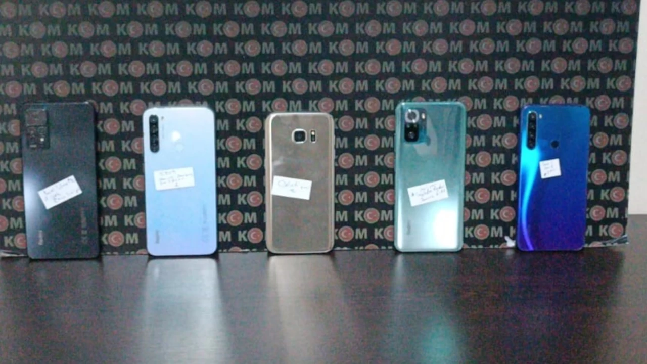 Ayd�n'da 5 adet klonlanm�� cep telefonu ele ge�irildi