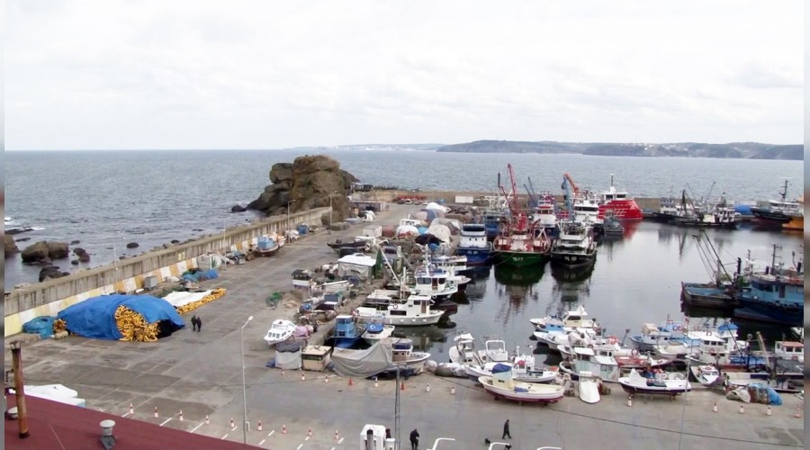 Balıkçılar mültecileri taşımaya hazır