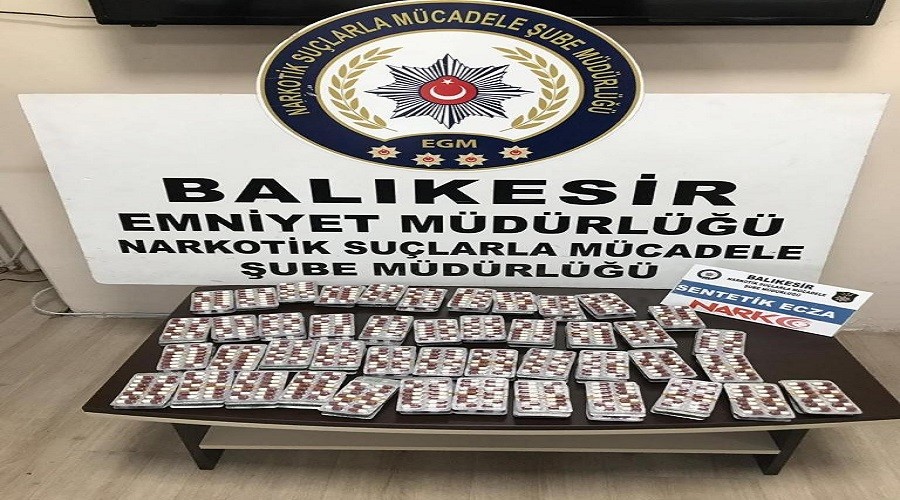 Bal�kesir polisi," D�nya Uyu�turucu ile M�cadele G�n�'nde"  ge�it vermedi