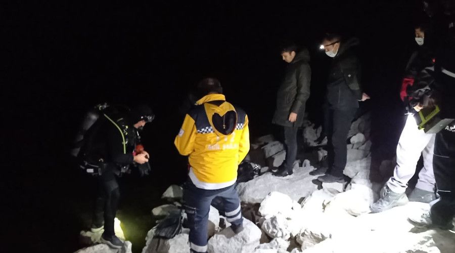 Baraj g�letinde aranan gencin cans�z bedeni bulundu