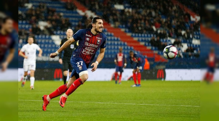 Ba�ak�ehir'e s�rpriz golc�