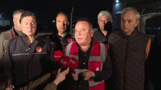 Başkan Böcek: 74 vatandaşımız kurtarıldı, 100'e yakın vatandaşımız kabinlerde