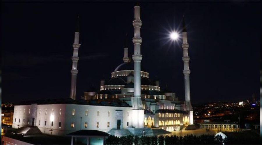 Ba�kent'te Berat Kandili dualarla idrak edildi