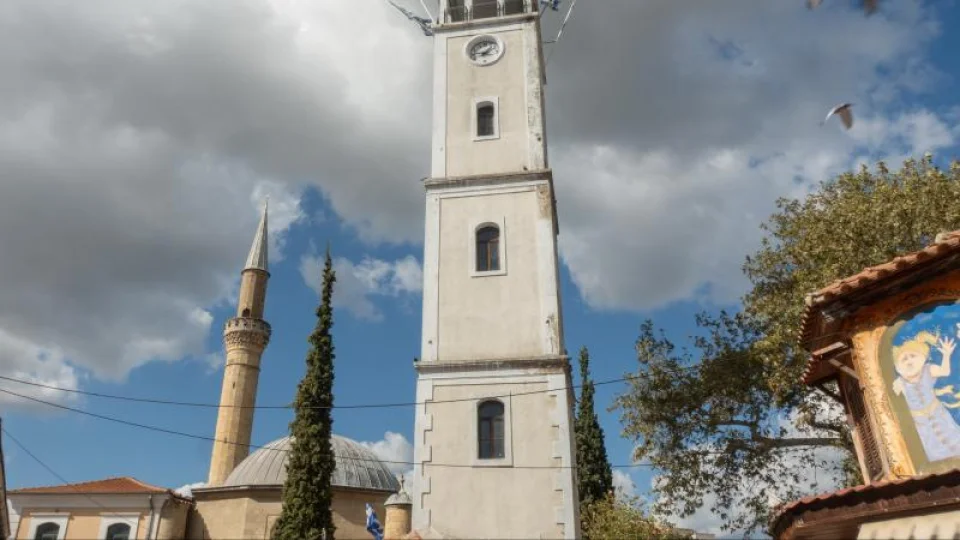 Bat� Trakya T�rkleri, 41 y�ld�r m�ft�lerini se�emiyor