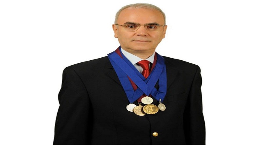 Bel fıtığı veya dar kanal ameliyatlarında mikroteknik yöntemi