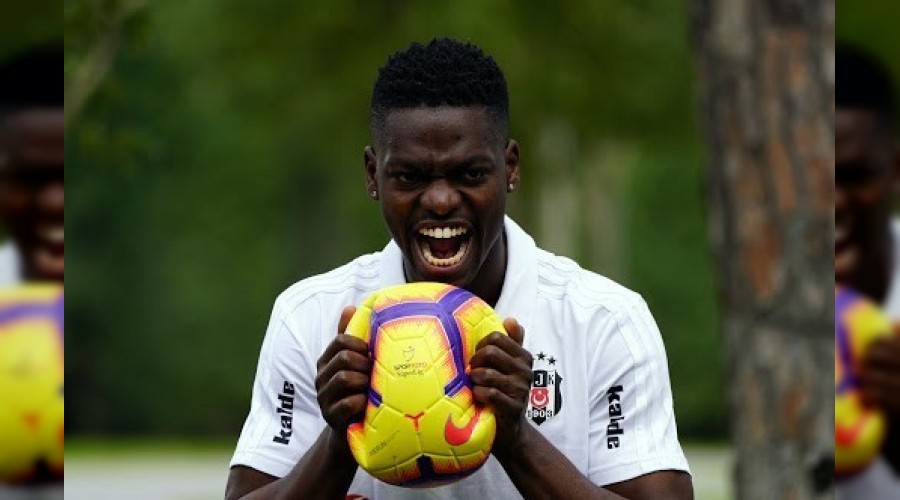 Be�ikta�'ta iki kadro d���