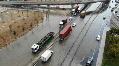 Beylikdz'nde yollar gle dnd