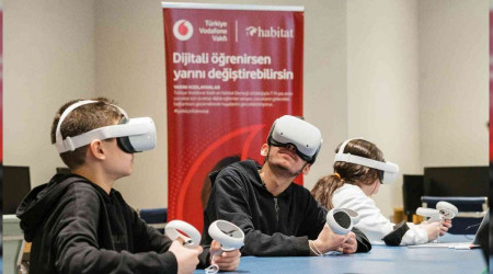 Bin çocuğa Metaverse'de kodlama eğitimi verilecek