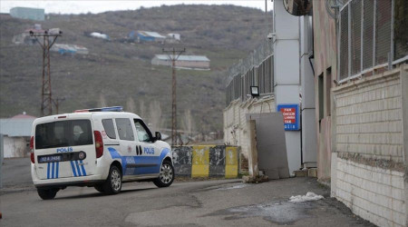 Bingöl'de patlama: 2 polisimiz şehit oldu