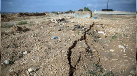 Bir deprem de İran'da