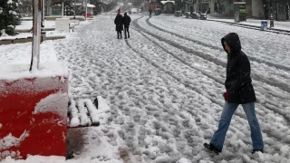 Bolu'da eğitime kar engeli
