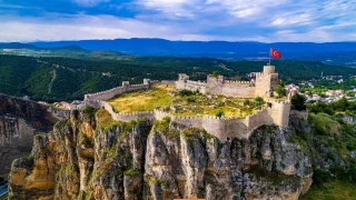 Boyabat Kalesi: Tarihin zirvesindeki ta�tan miras