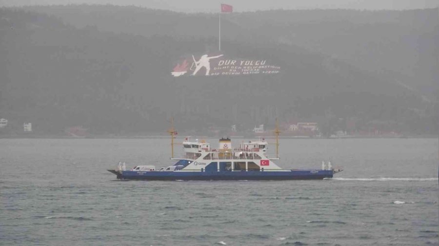 Bozcaada'ya feribot seferleri iptal edildi