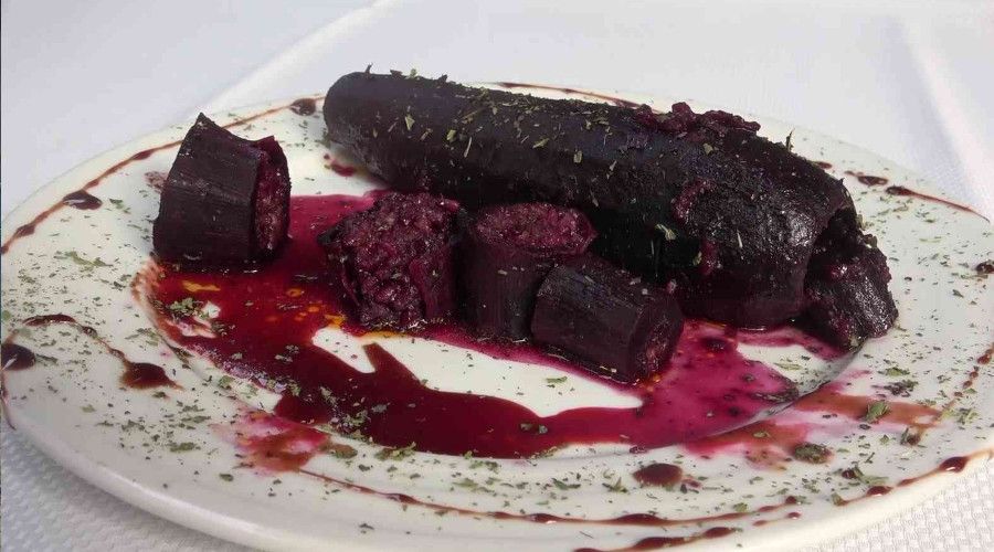 Bu havuç tornada oyulup dolma yapılıyor