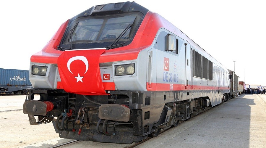 Bu tren yolcu treni deil; hracat treni