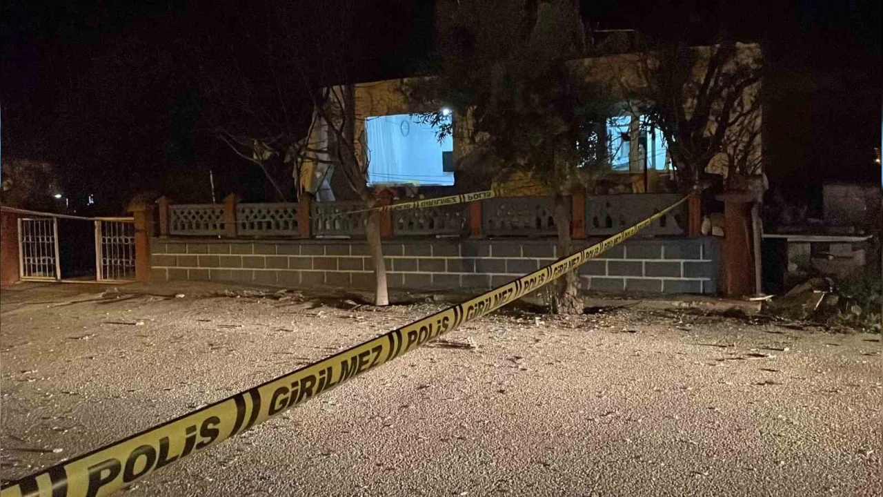 Burdur'da müstakil evde doğal gaz patlaması: 2 yaralı