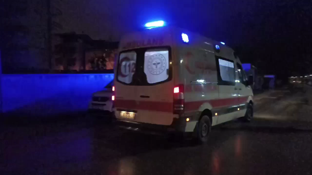 Bursa'da bir �ah�s, 4 �ocuk annesi e�ini �ld�rd�