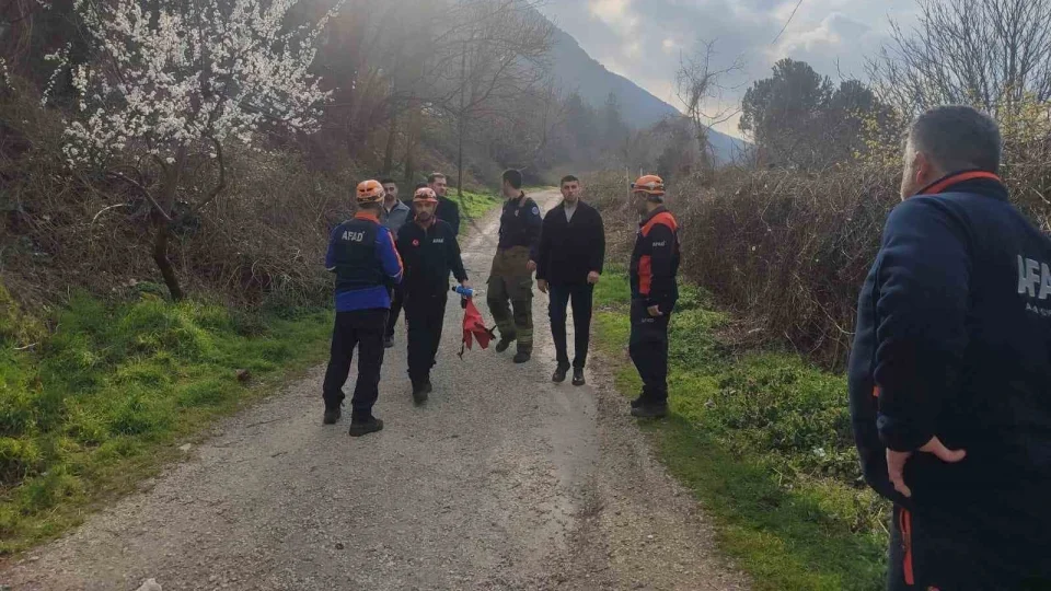 Bursa'da da�l�k alanda mahsur kalan yaral� vatanda� kurtar�ld�