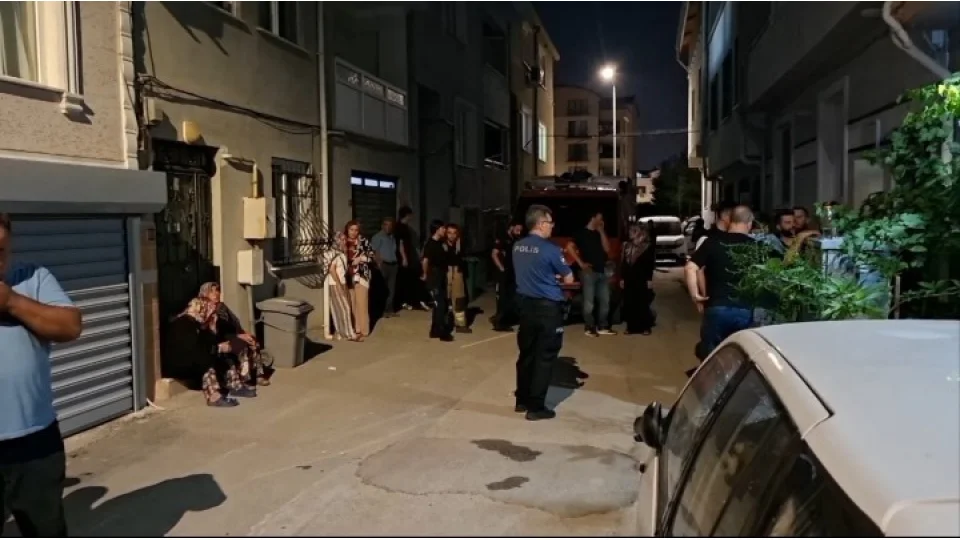 Bursa'da hamile kad�n balkondan d��erek hayat�n� kaybetti