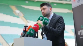 Bursaspor Ba�kan� Enes �elik'ten taraftarlar�na 6 maddelik �a�r�