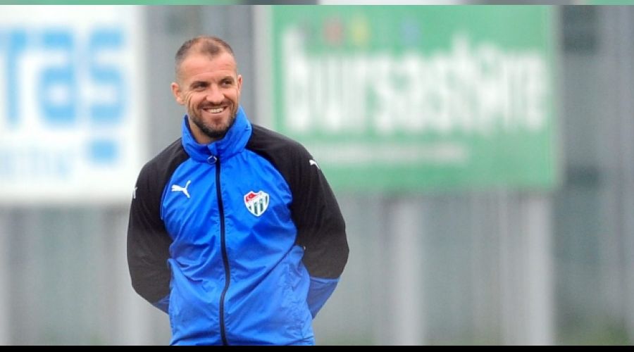 Bursaspor'da ayrlk erken geldi