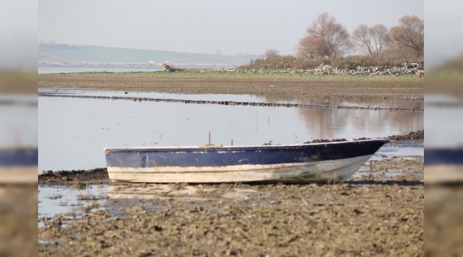 B�y�k�ekmece g�l�nde �rk�ten g�r�nt�