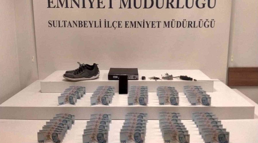 Çalacağı araçların kapı kolundan anahtar üretip hırsızlık yapan şahıs yakalandı