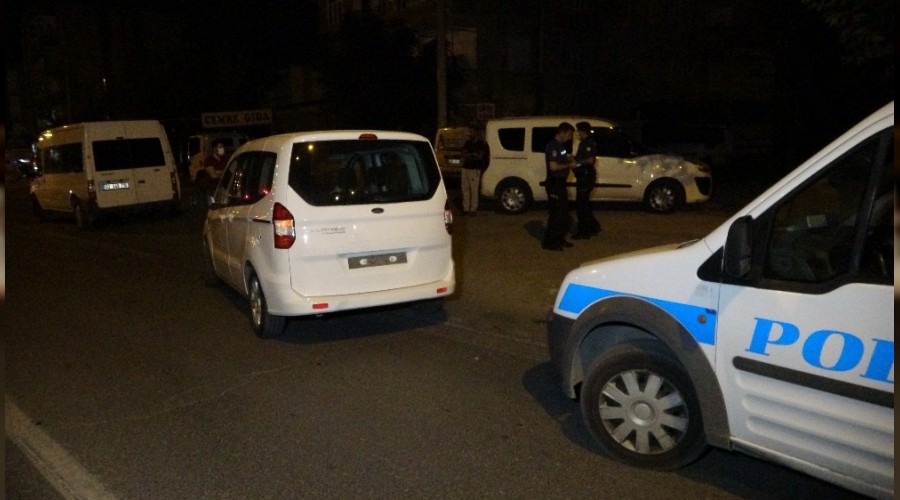Çaldığı aracın balatalarını yaktı