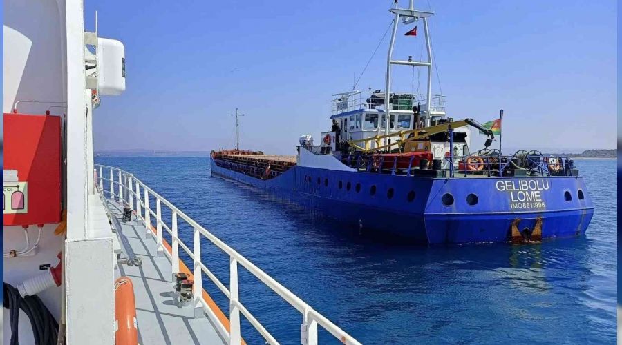 �anakkale Bo�az�'nda karaya oturan gemi kurtar�ld�