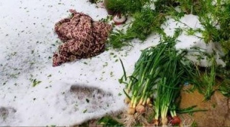Çanakkale'de 1,5 metrelik dolu yağdı