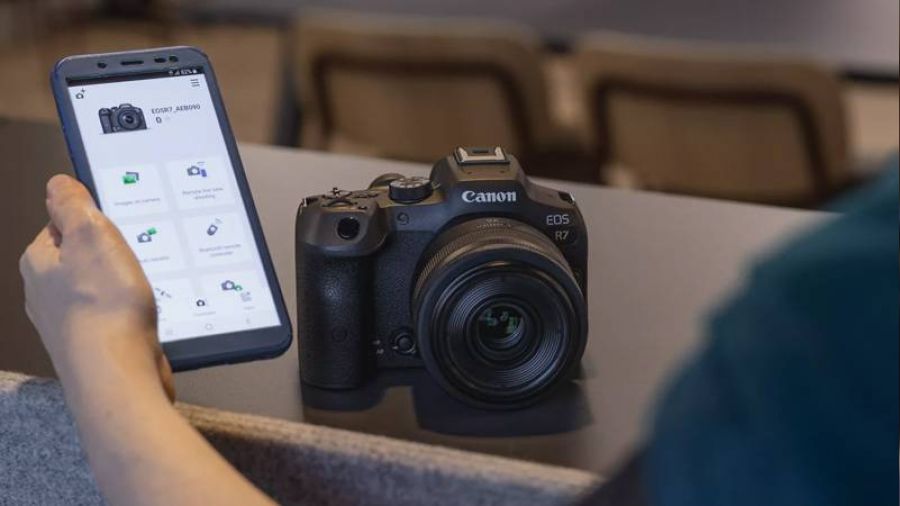 Canon, akıllı telefon pazarına giriyor