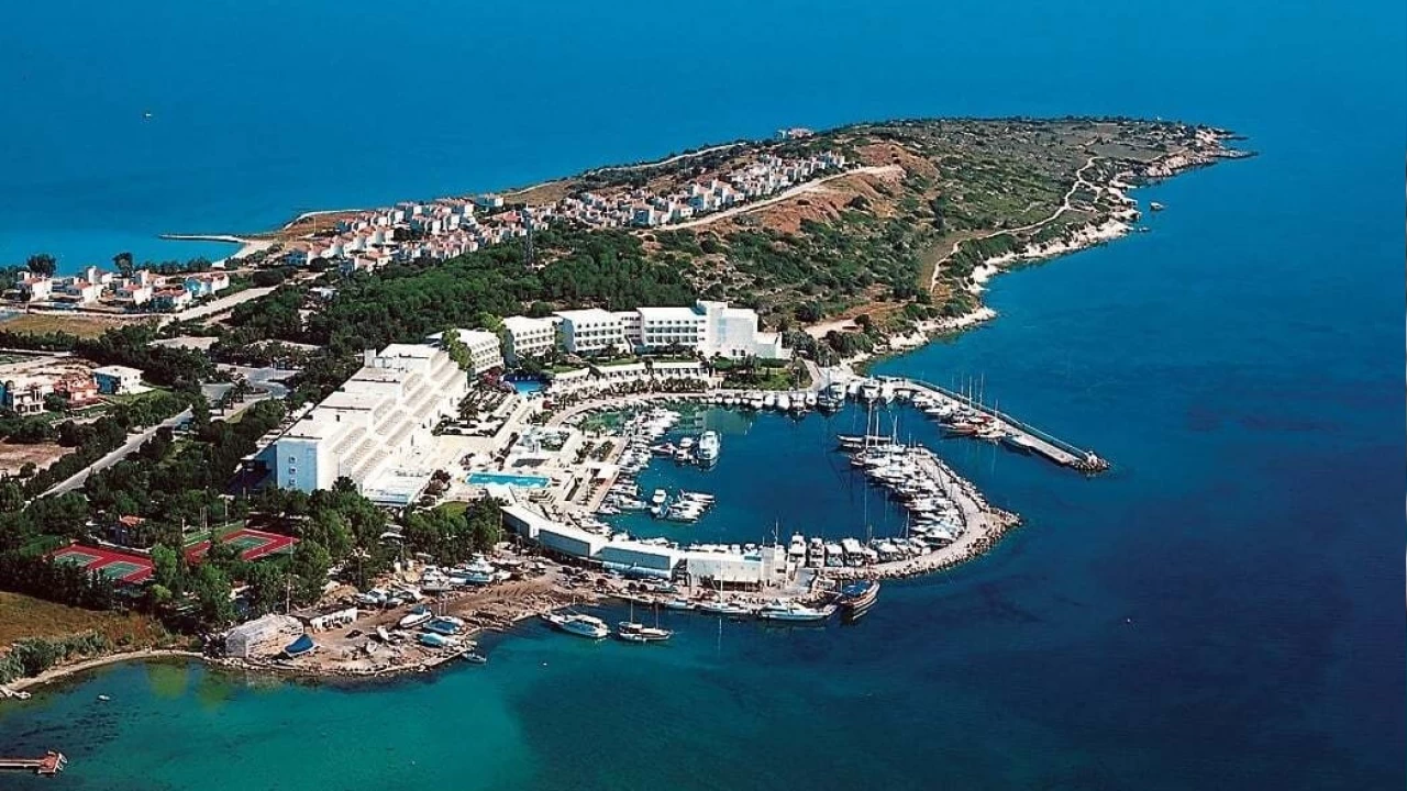 �e�me'deki otellerin bayram� dolu ge�irmesi bekleniyor
