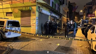 Çeteler her yerde... Fatih'te çamaşırhaneye silahlı saldırı: 2 yaralı
