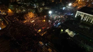 CHP Genel Başkanı Özel: "İmamoğlu ile dayanışmamızı göstermek için Saraçhane'de toplandık"