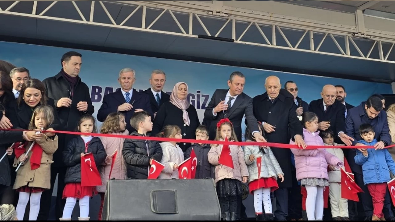 CHP Genel Ba�kan� �zel'den Suriye a��klamas�