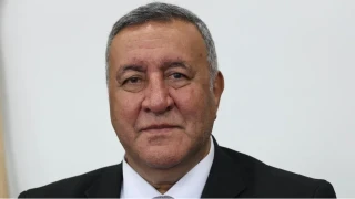 CHP Ni�de Milletvekili �mer Fethi G�rer, ara� sahiplerinin s�rt�ndaki mali y�k� hesaplayarak iktidar�n ekonomi politikalar�n� ele�tirdi