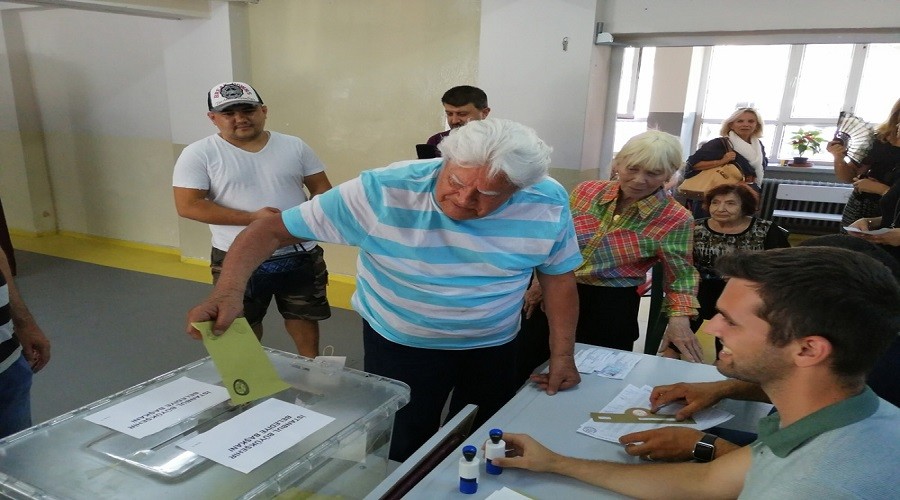 C�neyt Ark�n Oyunu Be�ikta�'ta Kulland�