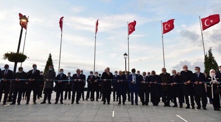 Demokrasi Adası törenle açıldı