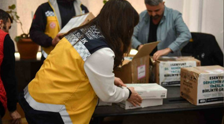 Deprem blgesine ila ve medikal malzeme destei sryor
