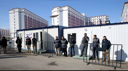 Depremin vurduğu 4 il polisler için 'şark hizmeti' bölgesinde