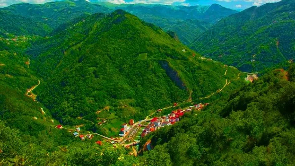 Do�all���n sofras�: Kuymaktan m�s�r ekme�ine Dernekpazar�