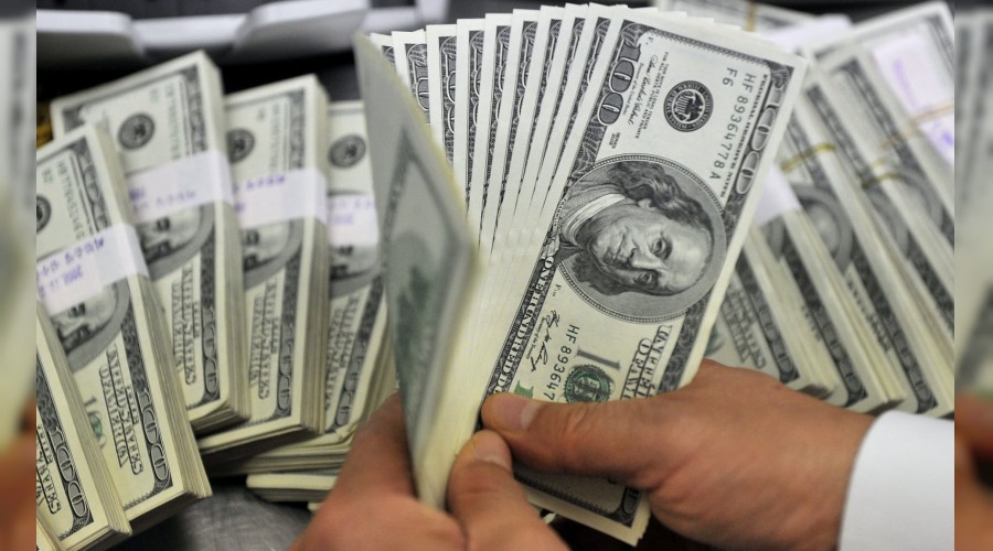 D�viz mevduat� 212 milyar dolar� ge�ti