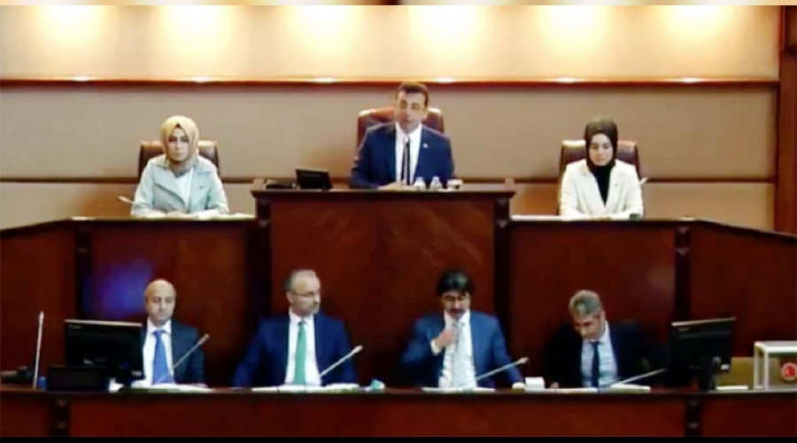 Ekrem İmamoğlu ilk toplantısını yaptı