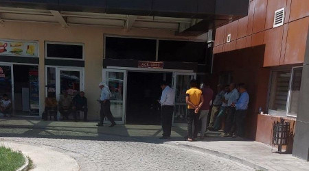 Elektrik akımına kapılan annesini kurtarmaya çalışırken hayatını kaybetti