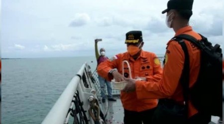 Endonezya, İran ve Panama bandıralı 2 tankere el koydu