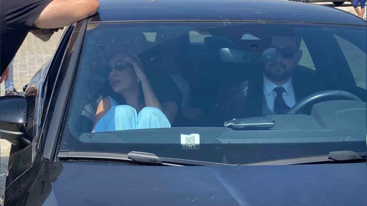 Engin Polat'ın tahliyesi sırasında cezaevi önü lüks araç galerisine döndü
