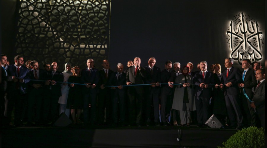 Erdo�an Haf�za 15 Temmuz m�zesini a�t�